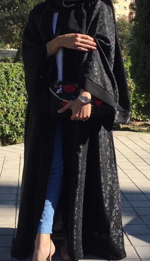 black open abaya